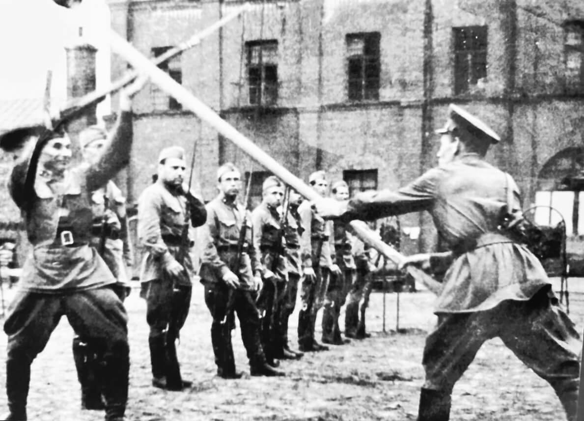 Тренировка призывников. Фото из архива Музея спортивной славы ЦСКА